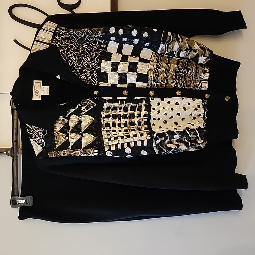 Vitnage Skirt & Sweater Set